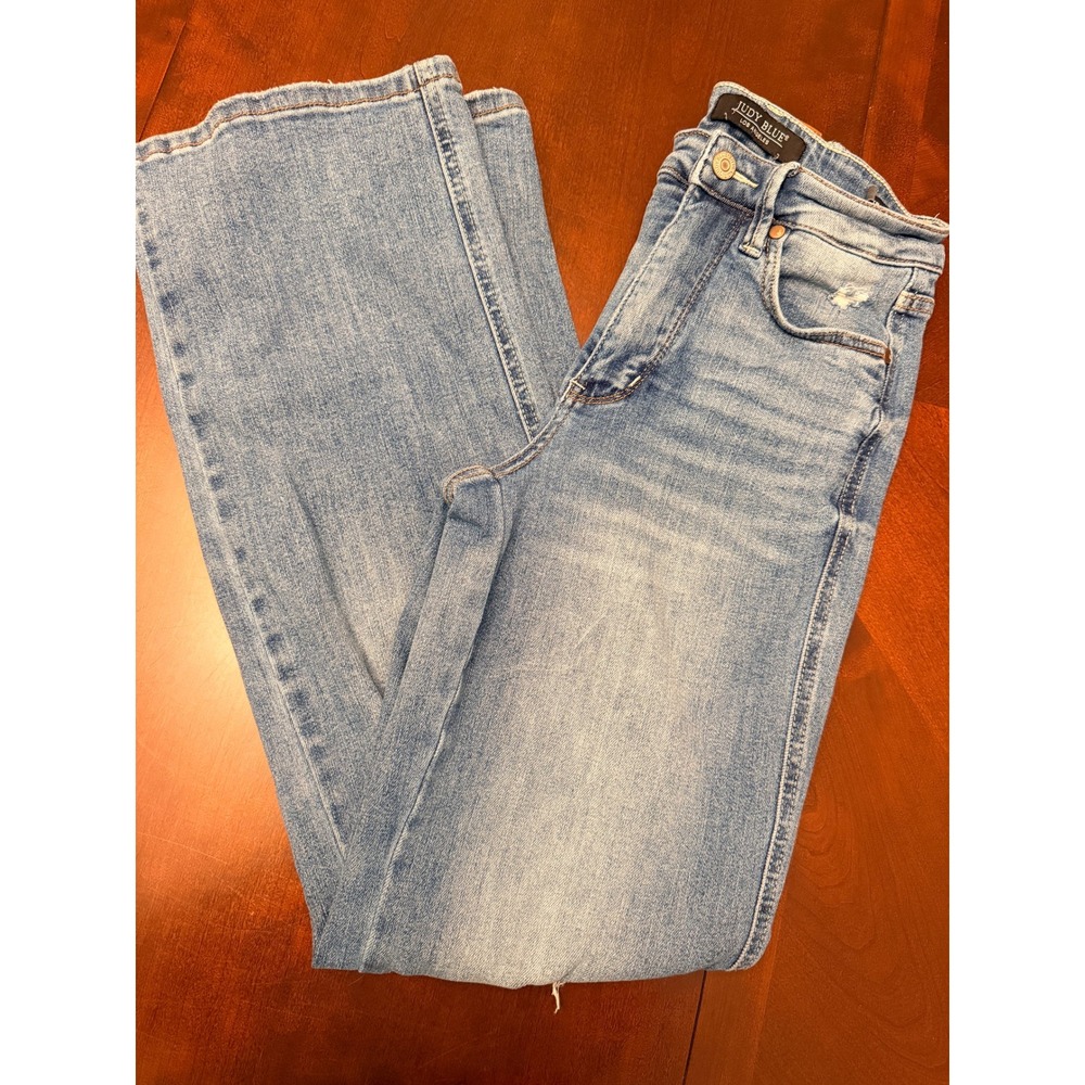 Judy Blue High Rise Distressed Straight Leg Jeans Light Wash 1/25 JB88785 MD